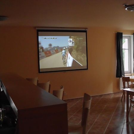 Apartmany Doma Янов над Нисоу Екстериор снимка
