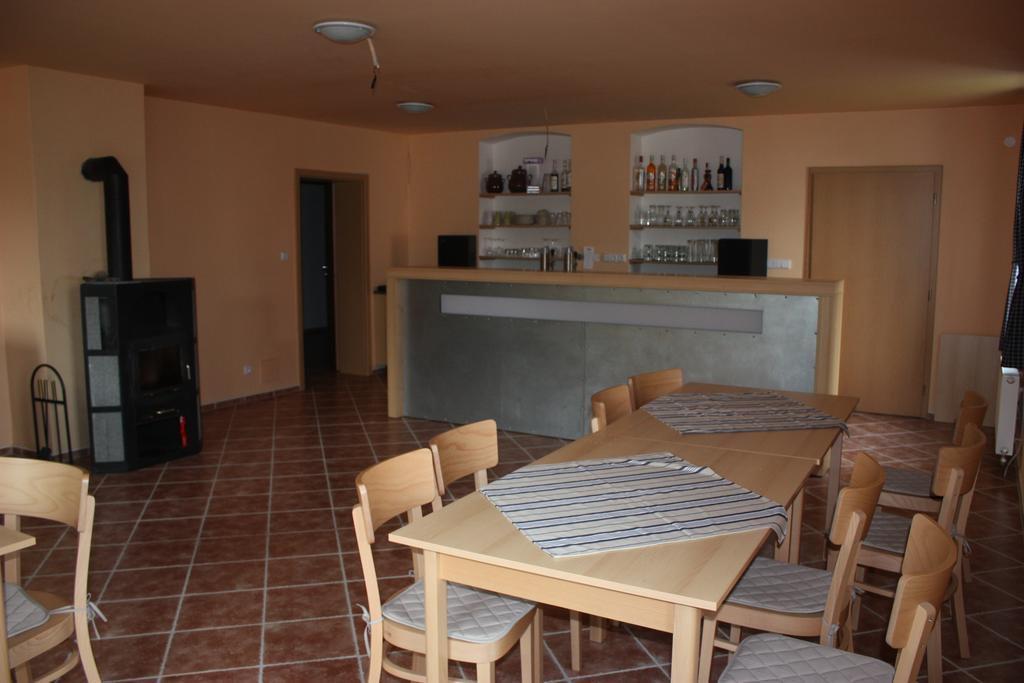 Apartmany Doma Янов над Нисоу Екстериор снимка